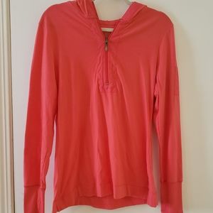 Daskin Fitted 3/4 Zip Hooded Top